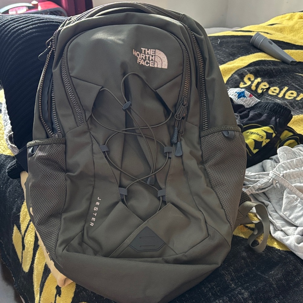 The North Face Men's Forest Green Backpack